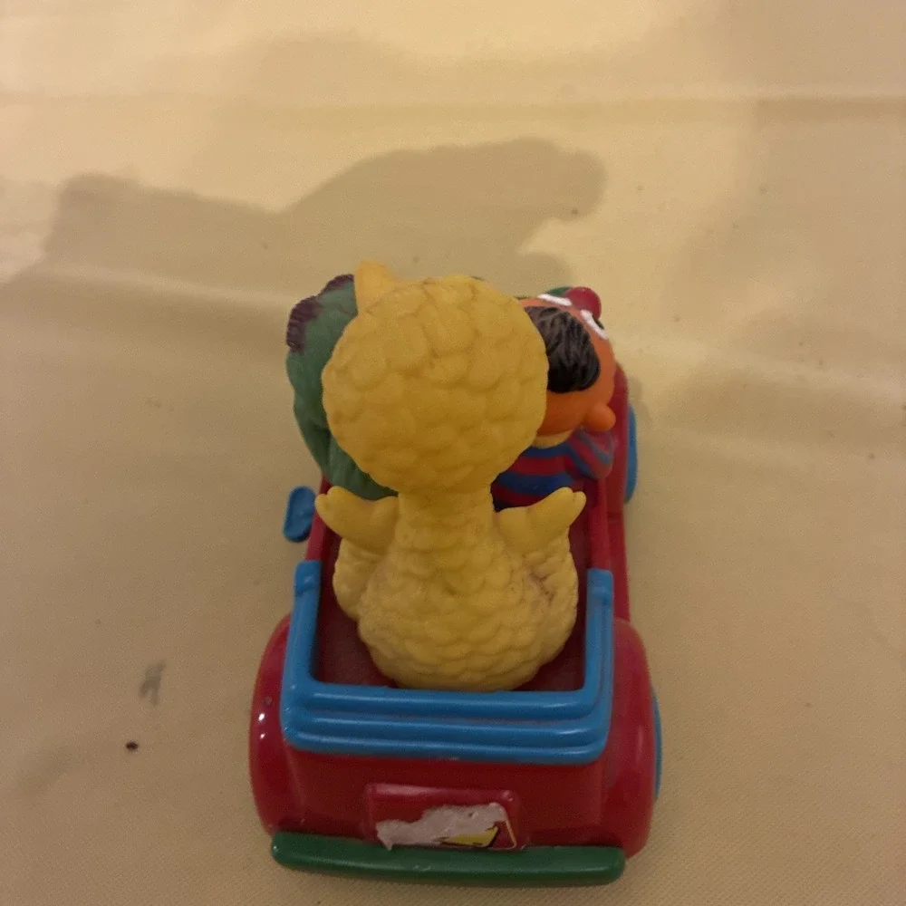 Vintage ILLCO Sesame Street Wind-Up Car with Big Bird, Oscar and Ernie Car